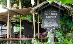Swiss Family Treehouse