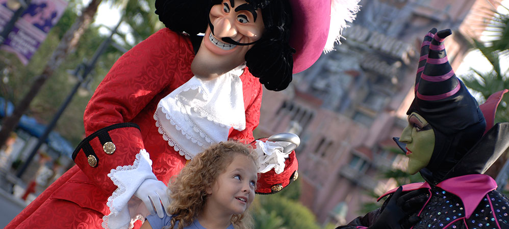 Character Greetings Around the Park Character Greetings Around the Park