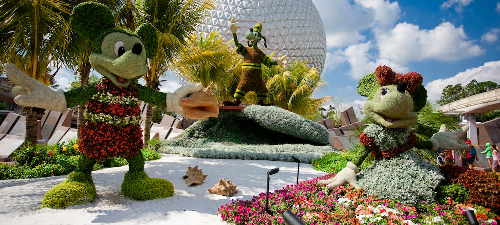 Mickey, Minnie and Goofy Topiaries